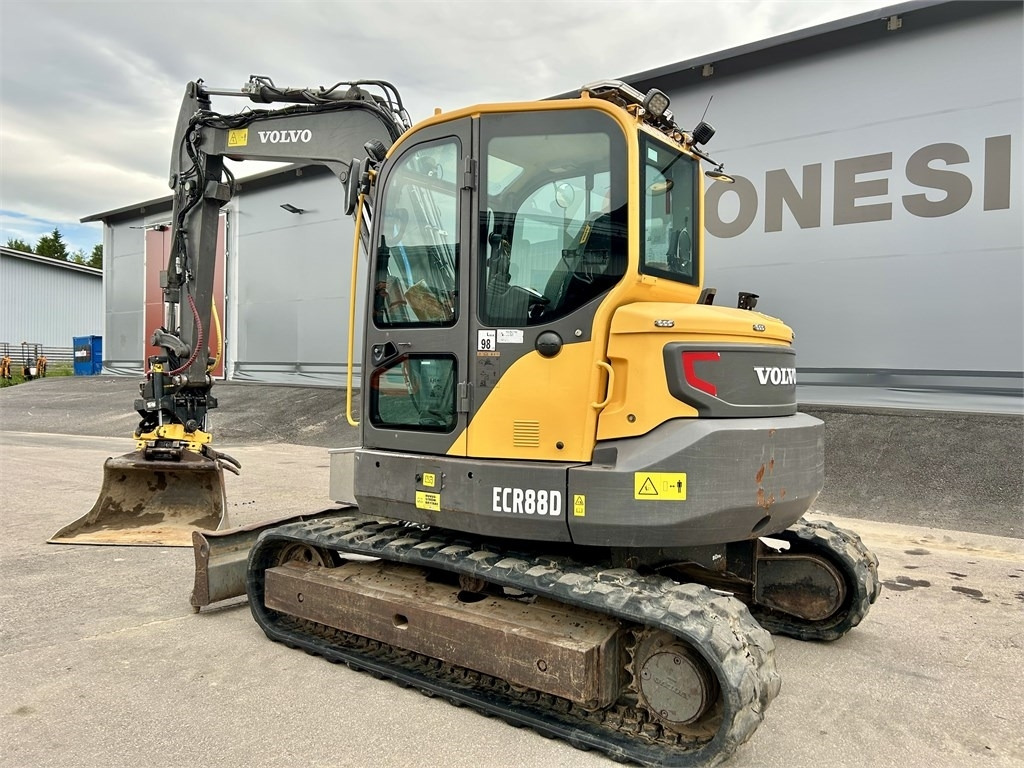 Volvo ECR88D + TYÖLAITTEET - حفار صغير: صورة 2 Volvo ECR88D + TYÖLAITTEET - حفار صغير: صورة 2