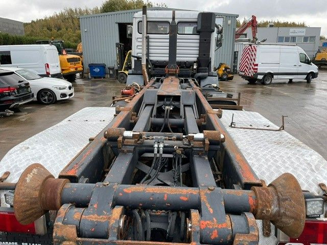 MAN 33-350. 6X6. Motorschaden. - شاحنة برافعة خطافية: صورة 5 MAN 33-350. 6X6. Motorschaden. - شاحنة برافعة خطافية: صورة 5