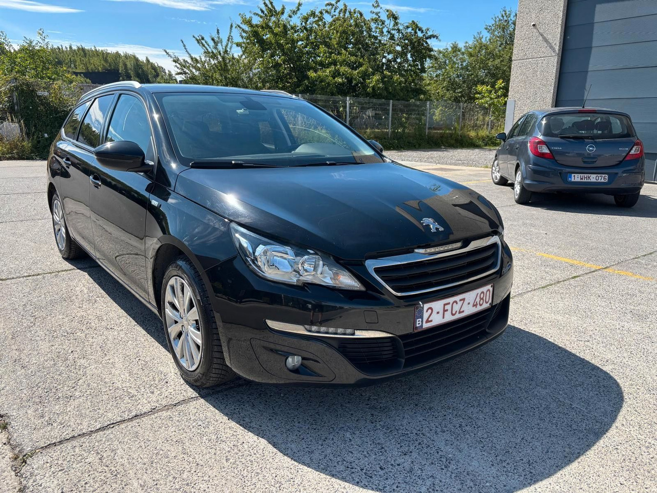 Peugeot 308 Klima. Kamera. Navi. Tempomat - سيارة ستيشن: صورة 3 Peugeot 308 Klima. Kamera. Navi. Tempomat - سيارة ستيشن: صورة 3