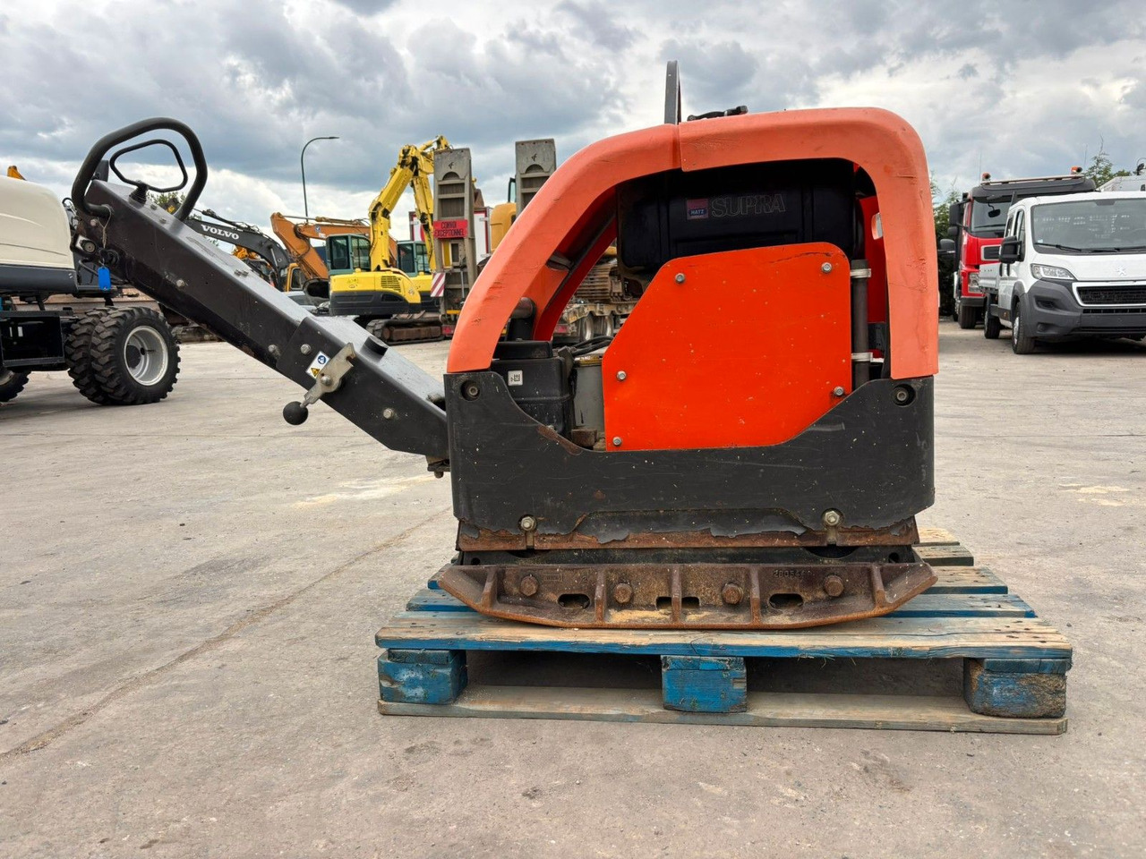 Plate Wals Husqvarna LG504 - صفيحة هزازة: صورة 3 Plate Wals Husqvarna LG504 - صفيحة هزازة: صورة 3