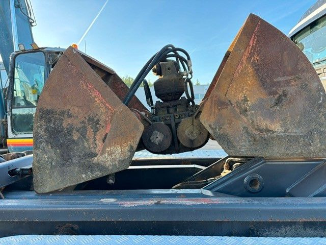 Renault Kerax 420dCi. 6X4. Hiab 144. Klima. - شاحنة كرين: صورة 5 Renault Kerax 420dCi. 6X4. Hiab 144. Klima. - شاحنة كرين: صورة 5