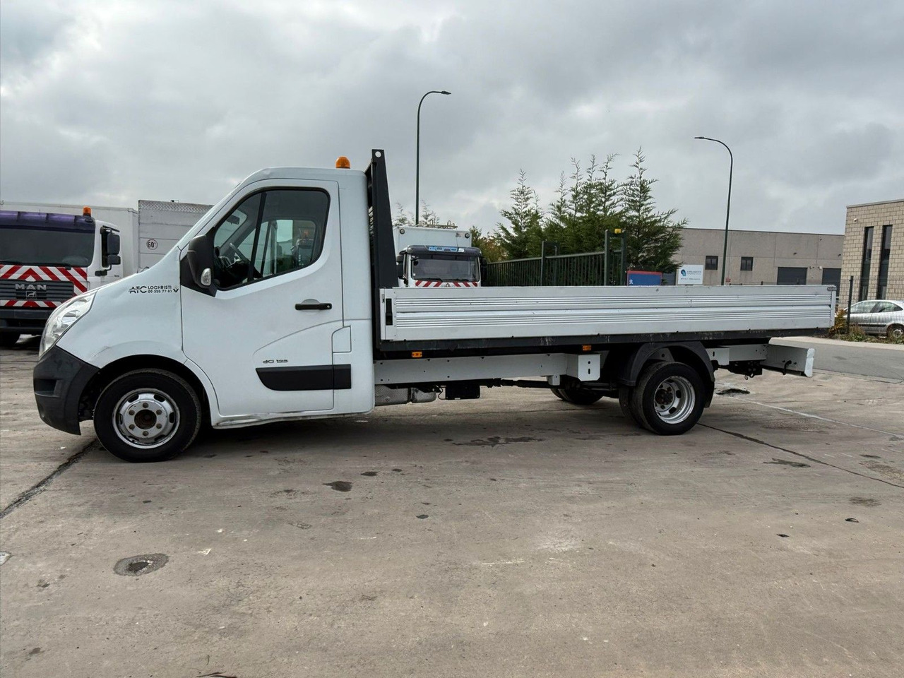 Renault Master 2.3dCi. Maxi Pritsche 4.40m. Klima. - شاحنة توصيل مفتوحة: صورة 1 Renault Master 2.3dCi. Maxi Pritsche 4.40m. Klima. - شاحنة توصيل مفتوحة: صورة 1