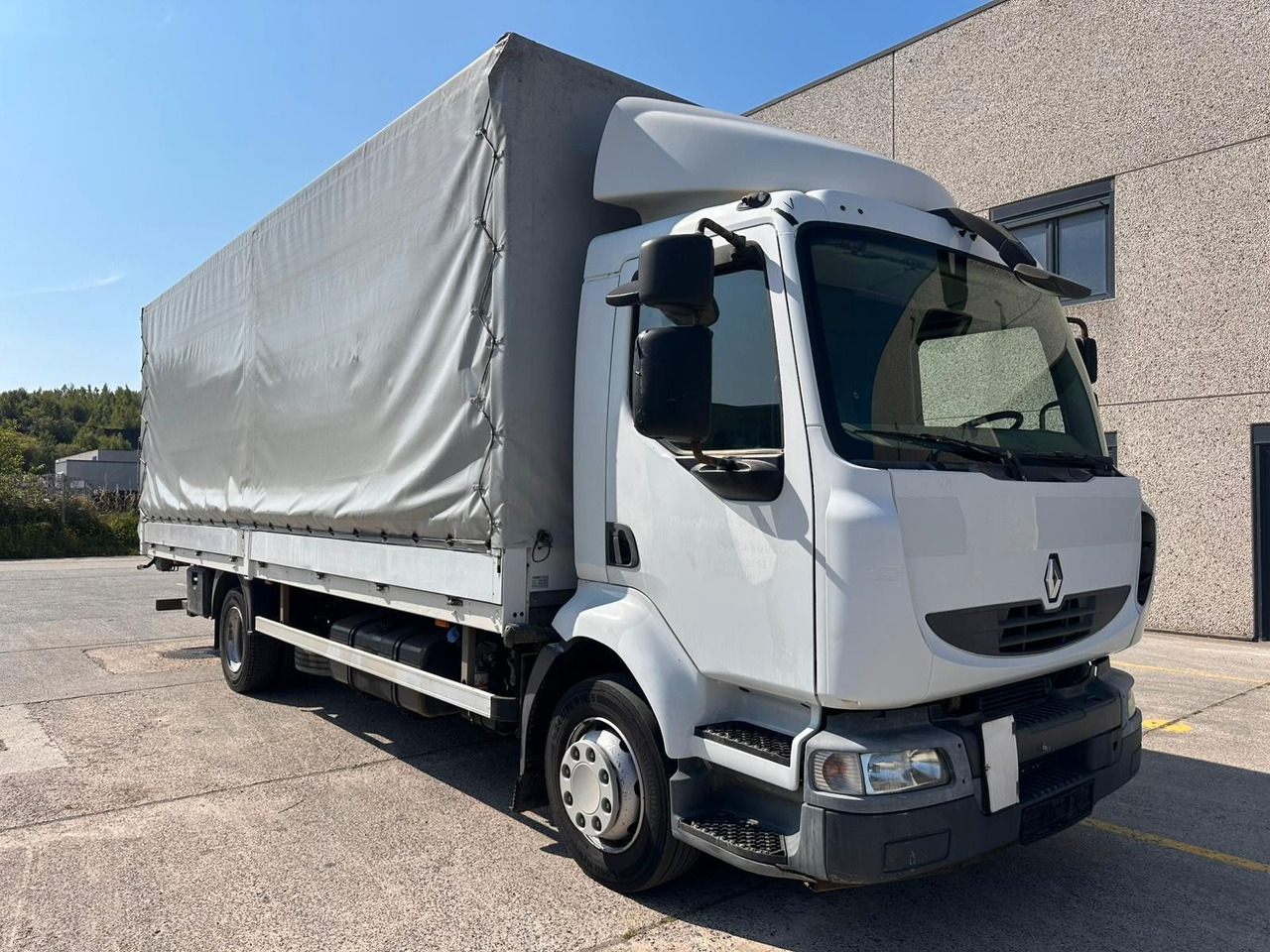 Renault Midlum dXi220-12. Klima. - شاحنة ذات ستائر جانبية: صورة 4 Renault Midlum dXi220-12. Klima. - شاحنة ذات ستائر جانبية: صورة 4