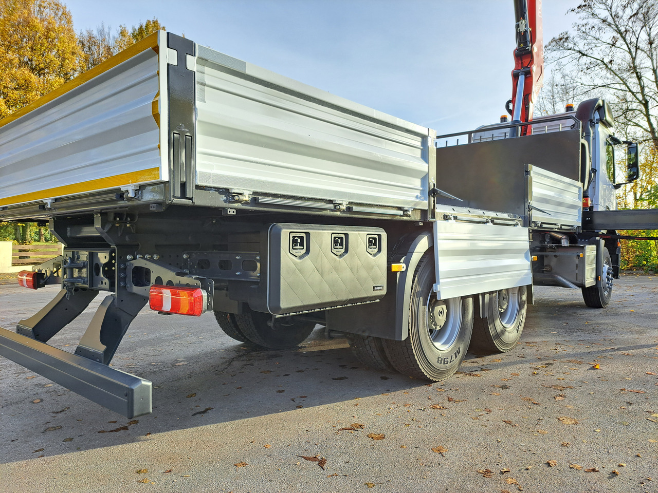 MERCEDES-BENZ AROCS 3340 CRANE FASSI F245 FLATBED TWISTLOCK EURO 3 - شاحنات مسطحة, شاحنة كرين: صورة 5 MERCEDES-BENZ AROCS 3340 CRANE FASSI F245 FLATBED TWISTLOCK EURO 3 - شاحنات مسطحة, شاحنة كرين: صورة 5
