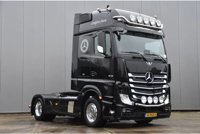 Mercedes-Benz Actros 1945 4x2 - EURO 6 - 842 TKM - PARK. AIRCO - CAMERA - 2 x FUEL TANKS - ALCOA'S - XENON - TOP CONDITION - - رأس تريلا: صورة 1 Mercedes-Benz Actros 1945 4x2 - EURO 6 - 842 TKM - PARK. AIRCO - CAMERA - 2 x FUEL TANKS - ALCOA'S - XENON - TOP CONDITION - - رأس تريلا: صورة 1