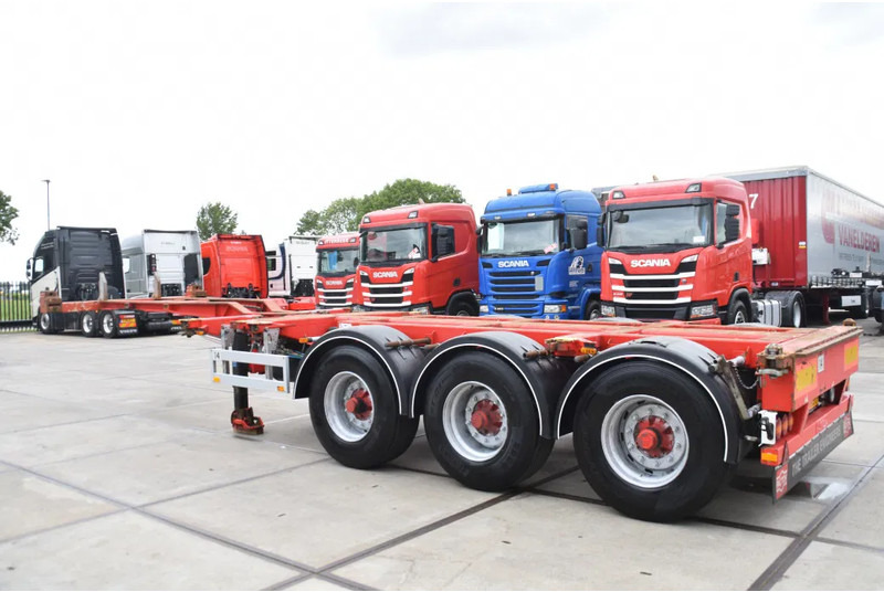 Pacton T3-010 - BPW AXLES - DRUM BRAKES - 2 LIFT AXLES - 2 x EXTENDABLE - - ناقل حاوية/ نصف مقطورة بحاوية: صورة 4 Pacton T3-010 - BPW AXLES - DRUM BRAKES - 2 LIFT AXLES - 2 x EXTENDABLE - - ناقل حاوية/ نصف مقطورة بحاوية: صورة 4