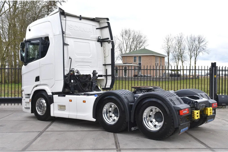 Scania R 460 NGS 6x4NB - SUPER - FULL AIR - RETARDER - 96 TKM - PARK. AIRCO - HYDRAULIC SYSTEM - LED - LEATHER SEATS - EXCELLENT CONDIT - مقطورة السحب: صورة 3 Scania R 460 NGS 6x4NB - SUPER - FULL AIR - RETARDER - 96 TKM - PARK. AIRCO - HYDRAULIC SYSTEM - LED - LEATHER SEATS - EXCELLENT CONDIT - مقطورة السحب: صورة 3