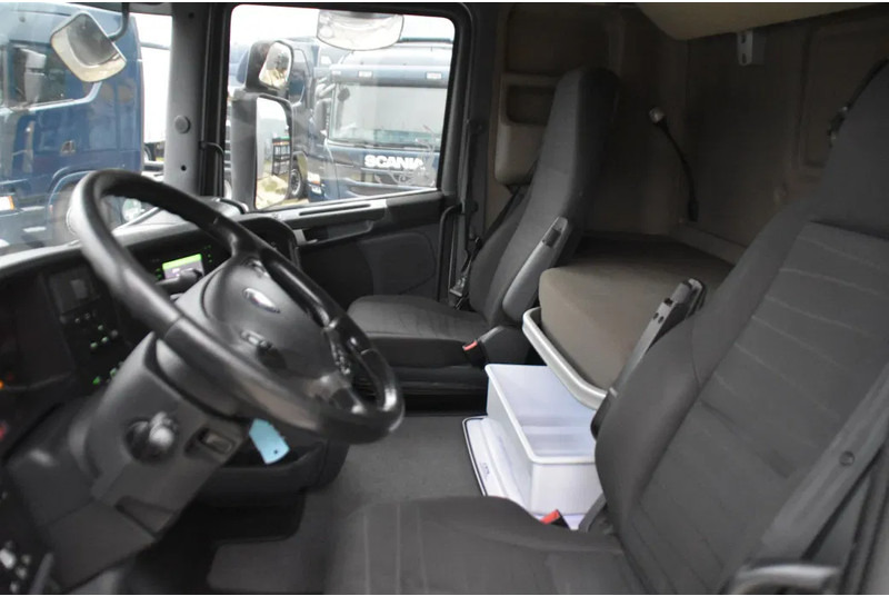 Scania R450 HL 4x2MNB - CROWN EDITION - ADR FL - SCR ONLY - RETARDER - FULL AIR - PTO - NAVI - 2 BEDS - XENON - - رأس تريلا: صورة 5 Scania R450 HL 4x2MNB - CROWN EDITION - ADR FL - SCR ONLY - RETARDER - FULL AIR - PTO - NAVI - 2 BEDS - XENON - - رأس تريلا: صورة 5