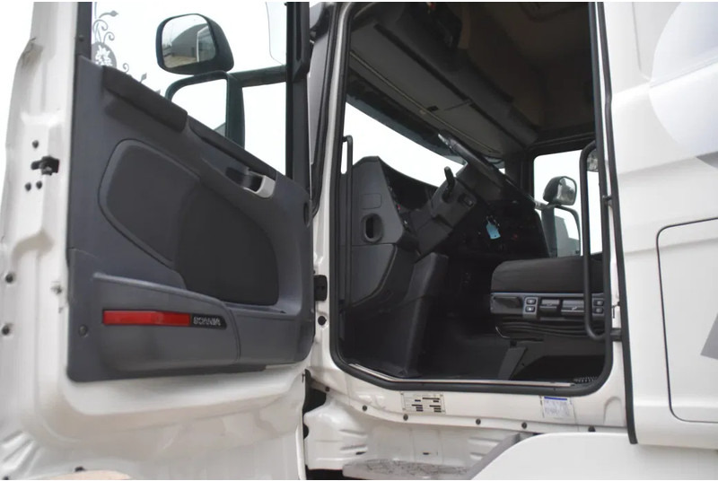 Scania R450 HL 4x2MNB - CROWN EDITION - ADR FL - SCR ONLY - RETARDER - FULL AIR - PTO - NAVI - 2 BEDS - XENON - - رأس تريلا: صورة 4 Scania R450 HL 4x2MNB - CROWN EDITION - ADR FL - SCR ONLY - RETARDER - FULL AIR - PTO - NAVI - 2 BEDS - XENON - - رأس تريلا: صورة 4