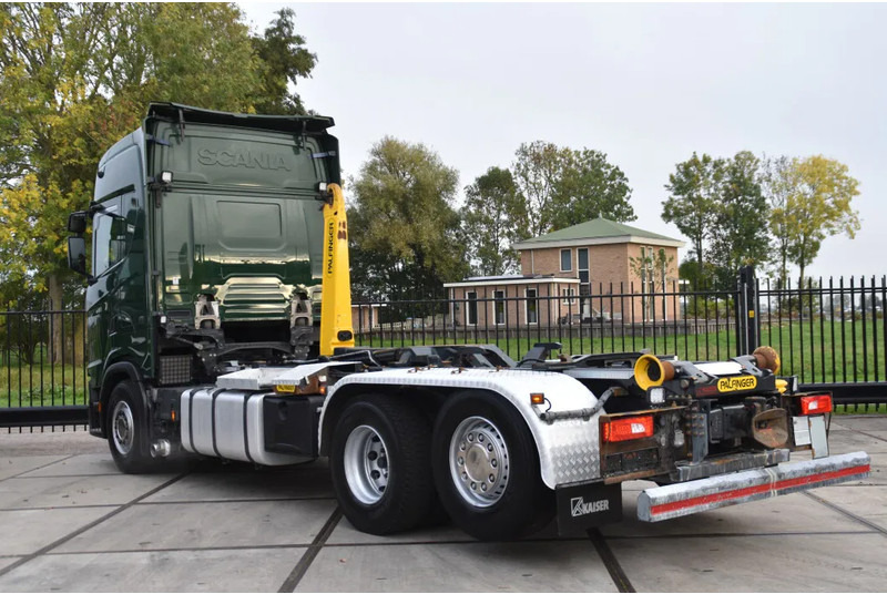 Scania S500 NGS 6x2*4 - HOOKLIFT - RETARDER - 375 TKM - PARK. AIRCO - WHEELBASE: 475 CM - PTO - EXCELLENT CONDITION - - شاحنة برافعة خطافية: صورة 3 Scania S500 NGS 6x2*4 - HOOKLIFT - RETARDER - 375 TKM - PARK. AIRCO - WHEELBASE: 475 CM - PTO - EXCELLENT CONDITION - - شاحنة برافعة خطافية: صورة 3