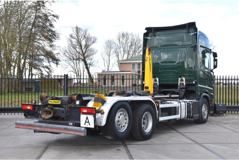 Scania S500 NGS 6x2*4 - HOOKLIFT SYSTEM - RETARDER - PARK. AIRCO - WHEELBASE: 475 CM - PTO - GOOD CONDITION - - شاحنة برافعة خطافية: صورة 3 Scania S500 NGS 6x2*4 - HOOKLIFT SYSTEM - RETARDER - PARK. AIRCO - WHEELBASE: 475 CM - PTO - GOOD CONDITION - - شاحنة برافعة خطافية: صورة 3