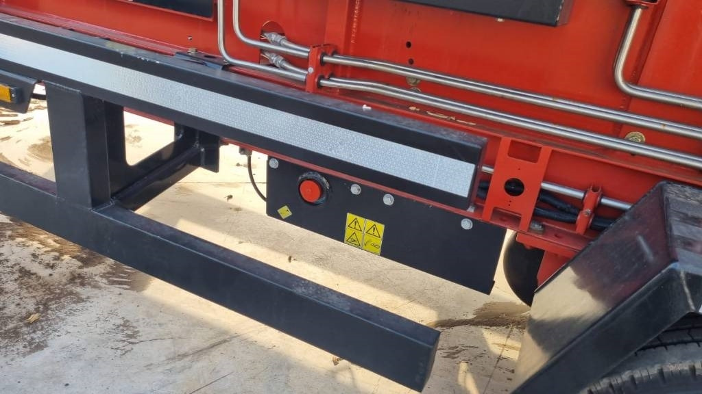Morbark WH 2400XP - قاطعة الأخشاب: صورة 4 Morbark WH 2400XP - قاطعة الأخشاب: صورة 4