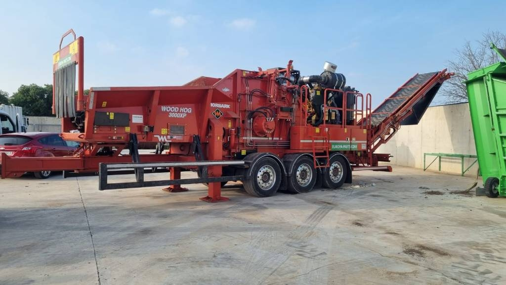 Morbark WH 3000 XP - ماكينات قطع الحشائش الغابات: صورة 1 Morbark WH 3000 XP - ماكينات قطع الحشائش الغابات: صورة 1