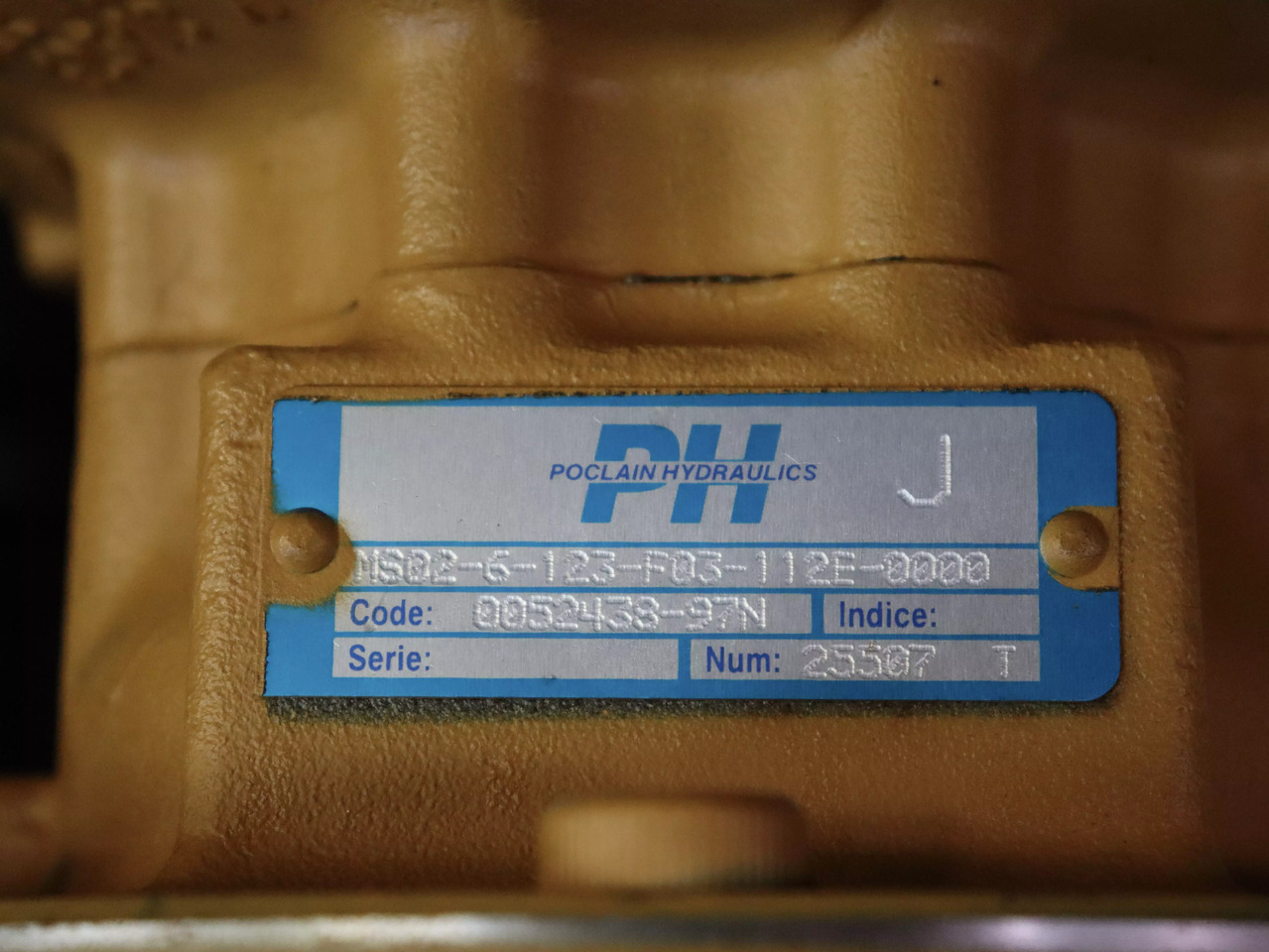 POCLAIN MS02-6-123-F03-112E-0000 - موتور هيدروليكي - آلات الإنشاء: صورة 4 POCLAIN MS02-6-123-F03-112E-0000 - موتور هيدروليكي - آلات الإنشاء: صورة 4