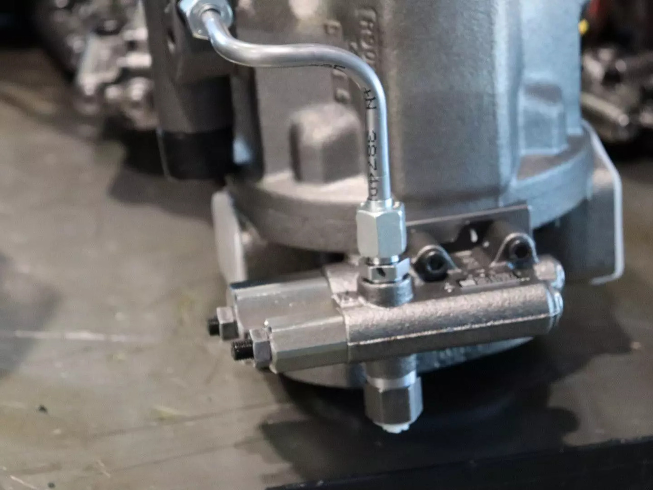 REXROTH A10VO28DFLR/31L-VSC62K01 - مضخة هيدروليكية - آلات الإنشاء: صورة 4 REXROTH A10VO28DFLR/31L-VSC62K01 - مضخة هيدروليكية - آلات الإنشاء: صورة 4