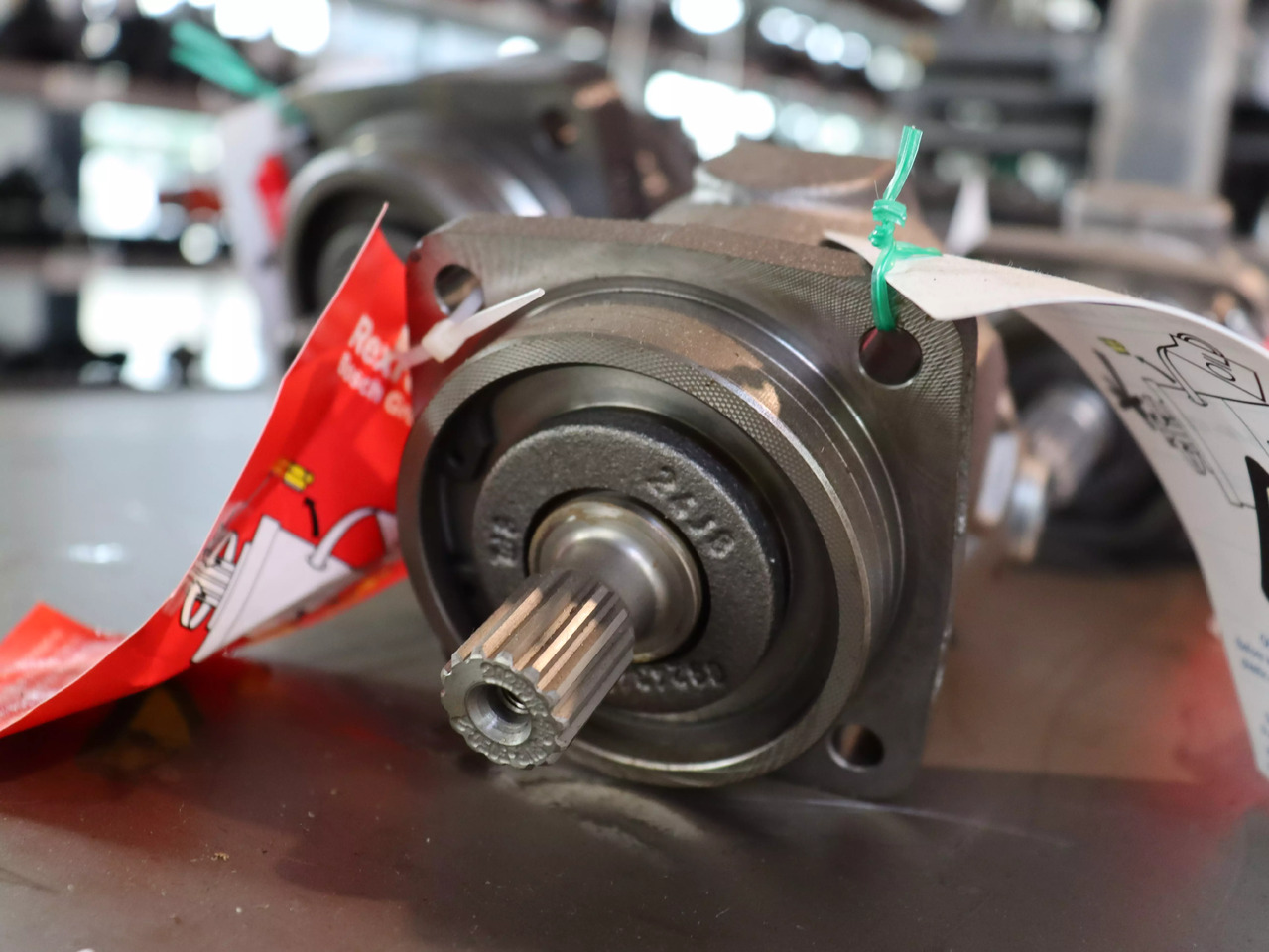 REXROTH A2FM10/61W-VZB040 - موتور هيدروليكي - آلات الإنشاء: صورة 3 REXROTH A2FM10/61W-VZB040 - موتور هيدروليكي - آلات الإنشاء: صورة 3