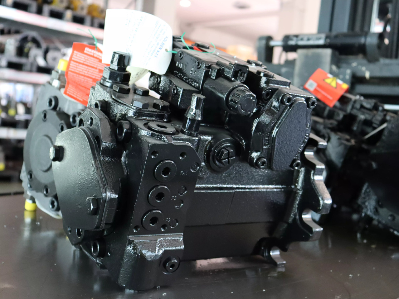 REXROTH A4VG90DA1D7/32R-NAF02F021SP-S - مضخة هيدروليكية - معدات المناولة: صورة 2 REXROTH A4VG90DA1D7/32R-NAF02F021SP-S - مضخة هيدروليكية - معدات المناولة: صورة 2
