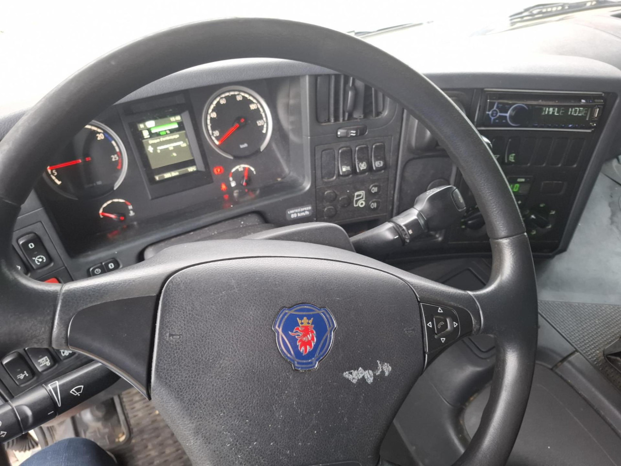 SCANIA P 250 DB4x2MLA - شاحنة بهيكل معدني للمقصورة: صورة 4 SCANIA P 250 DB4x2MLA - شاحنة بهيكل معدني للمقصورة: صورة 4