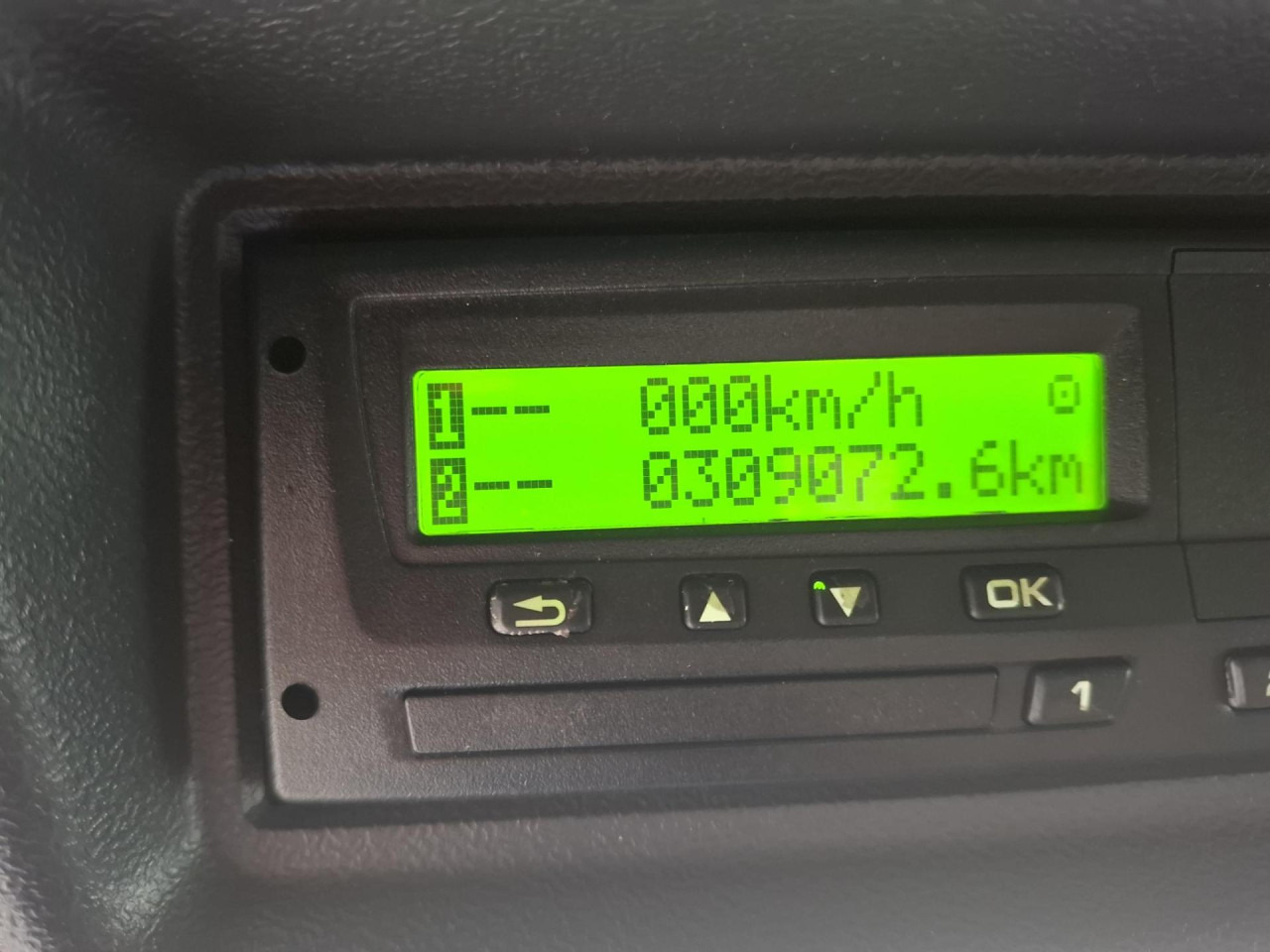 SCANIA P 250 DB4x2MLA - شاحنة بهيكل معدني للمقصورة: صورة 5 SCANIA P 250 DB4x2MLA - شاحنة بهيكل معدني للمقصورة: صورة 5