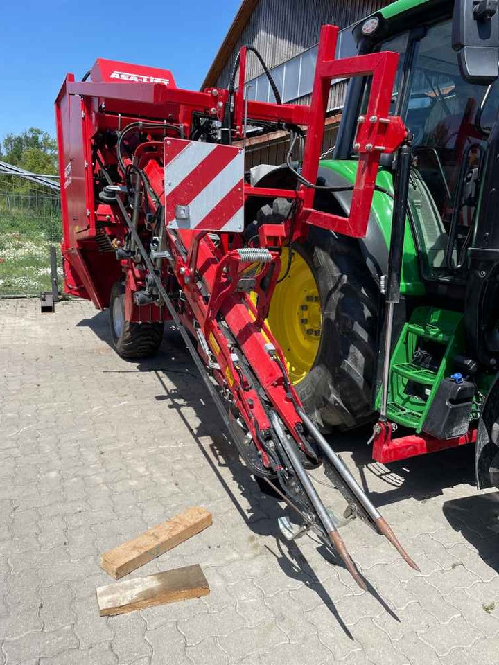 ASA-Lift Combi-1010C - آلة حصد العنب: صورة 1 ASA-Lift Combi-1010C - آلة حصد العنب: صورة 1