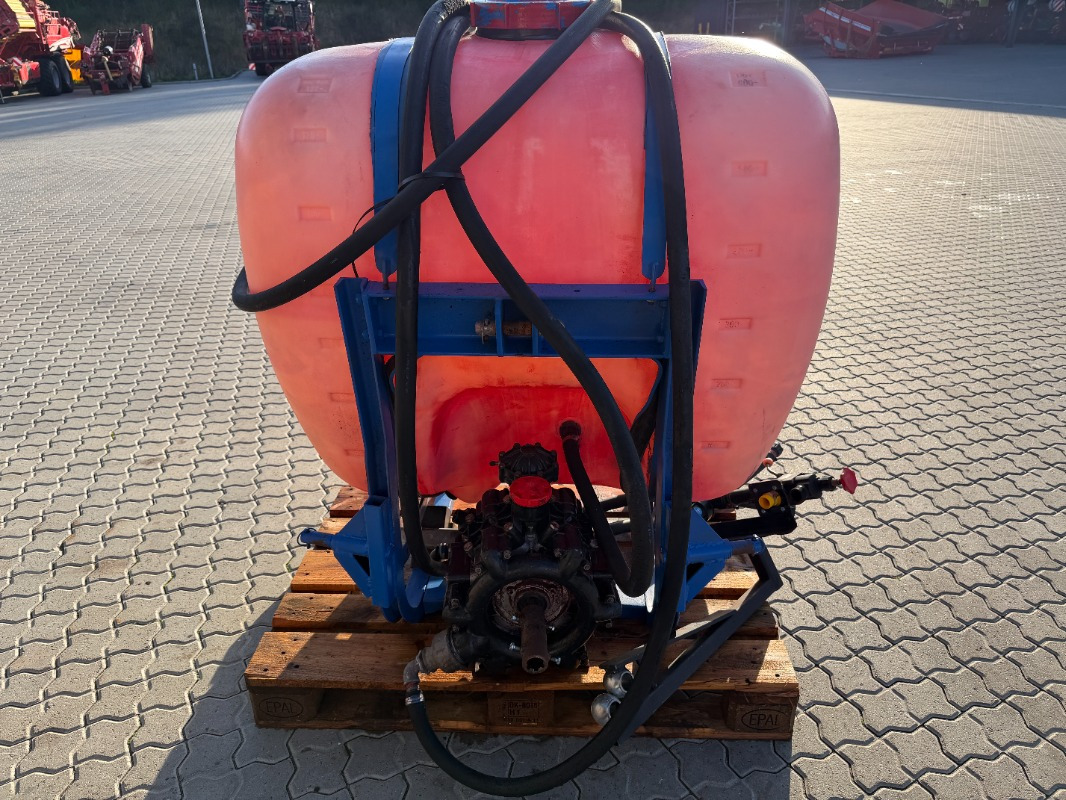 Kverneland UN-3300 - آلات الحصاد: صورة 3 Kverneland UN-3300 - آلات الحصاد: صورة 3