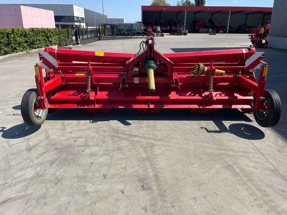 Grimme GR 360 Frontal - آلات الحصاد: صورة 4 Grimme GR 360 Frontal - آلات الحصاد: صورة 4