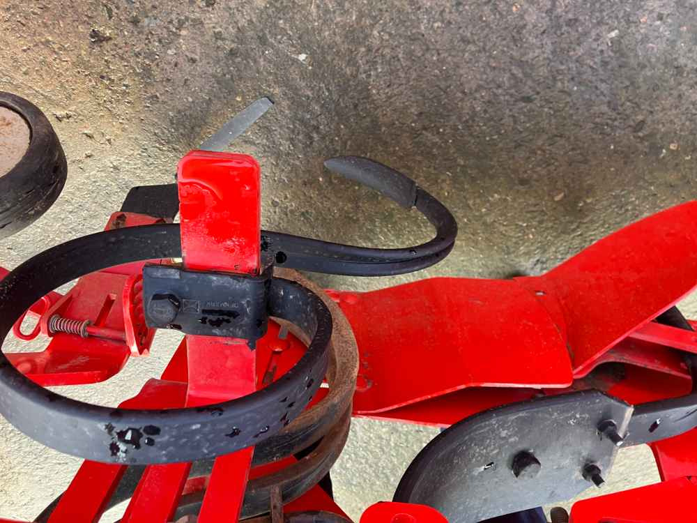 Grimme Grimme GH2, Weeder, Row Re-Former - آلات الحصاد: صورة 5 Grimme Grimme GH2, Weeder, Row Re-Former - آلات الحصاد: صورة 5