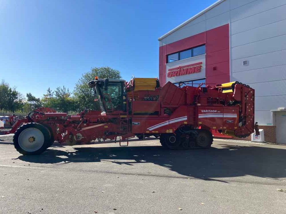 Grimme Varitron 220, 2 Row, Self-Propelled Potato Harvester - آلات الحصاد: صورة 3 Grimme Varitron 220, 2 Row, Self-Propelled Potato Harvester - آلات الحصاد: صورة 3
