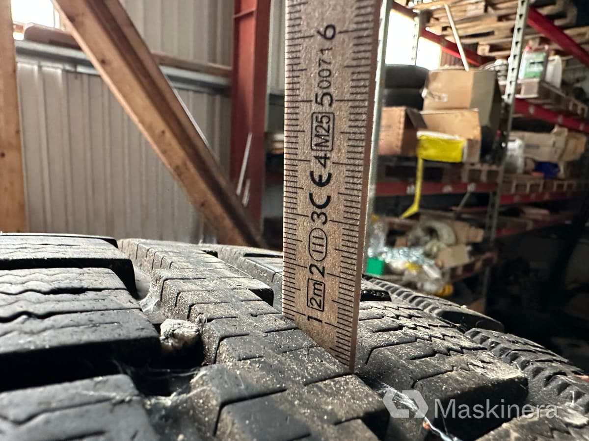 4 st dubbdäck på fälg Cooper Discoverer - عجلات - شاحنة توصيل مغلقة: صورة 5 4 st dubbdäck på fälg Cooper Discoverer - عجلات - شاحنة توصيل مغلقة: صورة 5