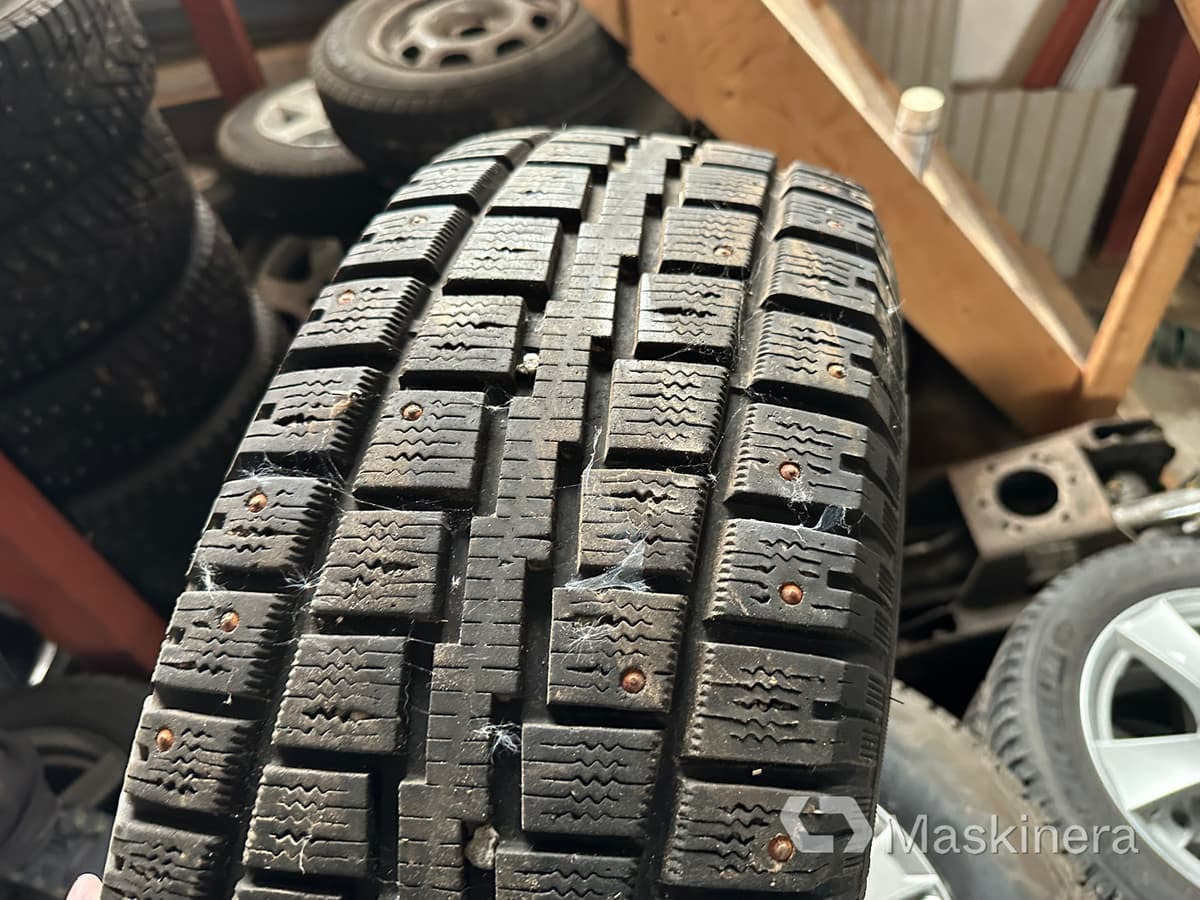 4 st dubbdäck på fälg Cooper Discoverer - عجلات - شاحنة توصيل مغلقة: صورة 4 4 st dubbdäck på fälg Cooper Discoverer - عجلات - شاحنة توصيل مغلقة: صورة 4