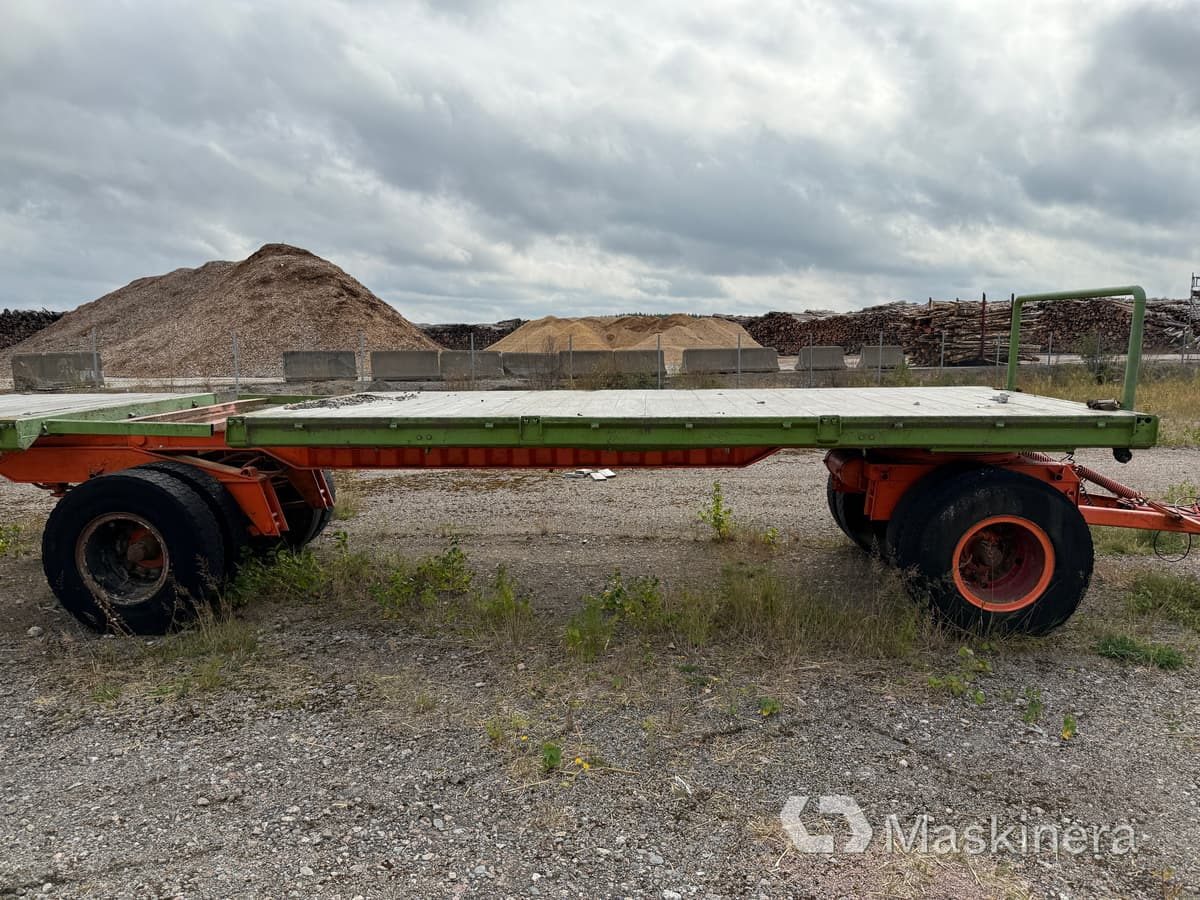 Balvagn 12m / Lastbilsflak Balvagn 12m / Lastbilssläp - مقطورات زراعية ذات منصة: صورة 5 Balvagn 12m / Lastbilsflak Balvagn 12m / Lastbilssläp - مقطورات زراعية ذات منصة: صورة 5