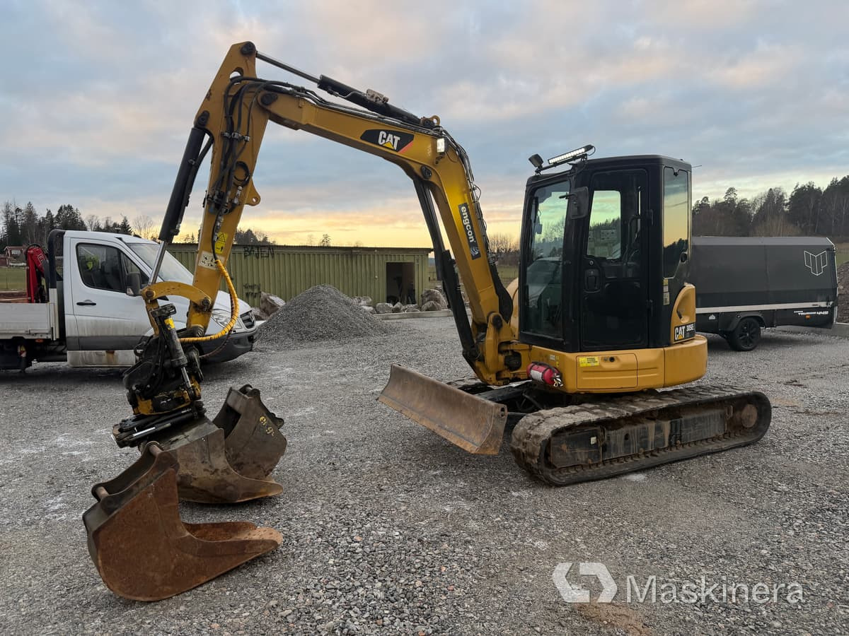 Grävmaskin CAT 305E2 CR med tillbehör - حفار زاحف: صورة 1 Grävmaskin CAT 305E2 CR med tillbehör - حفار زاحف: صورة 1