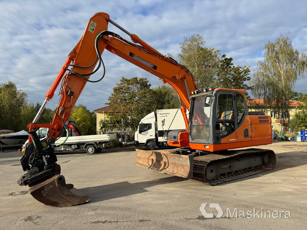 Grävmaskin Doosan DX140LC - حفار زاحف: صورة 1 Grävmaskin Doosan DX140LC - حفار زاحف: صورة 1