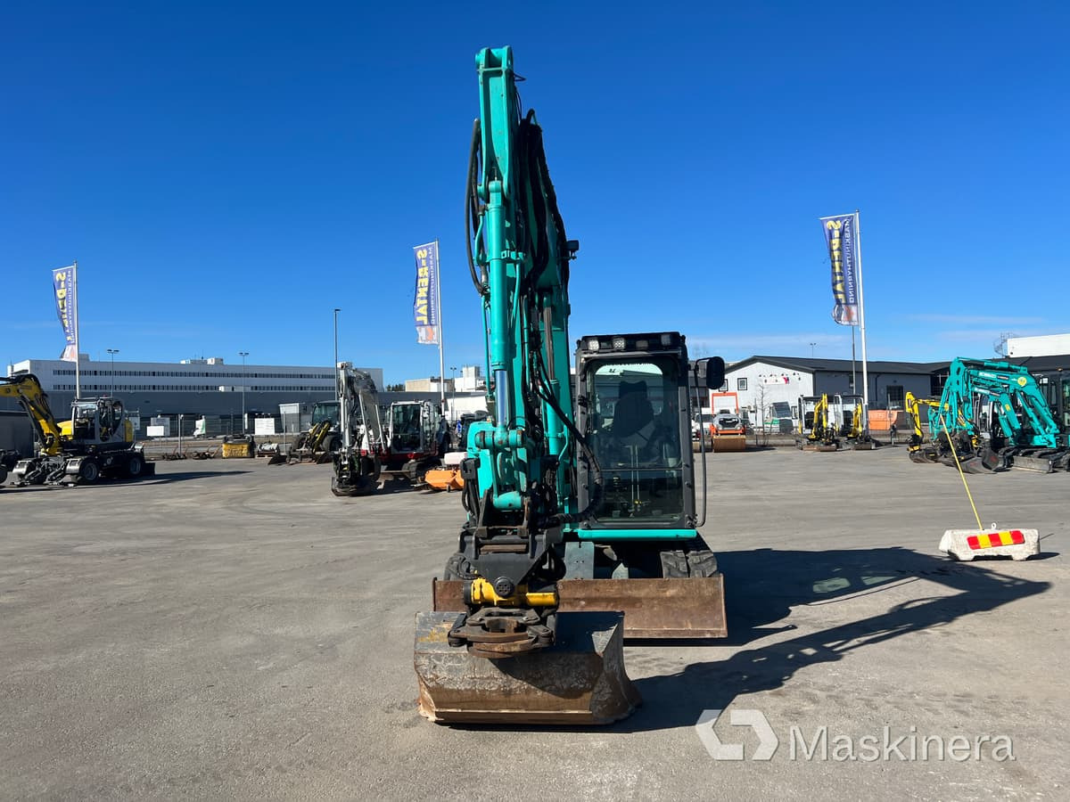 Grävmaskin Kobelco SK75SR-3E - حفار زاحف: صورة 2 Grävmaskin Kobelco SK75SR-3E - حفار زاحف: صورة 2