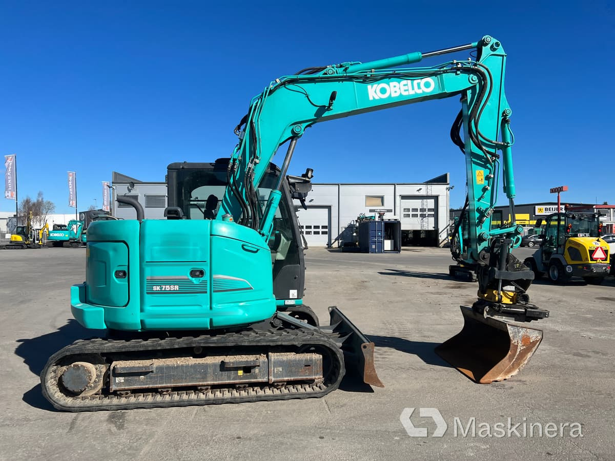 Grävmaskin Kobelco SK75SR-3E - حفار زاحف: صورة 4 Grävmaskin Kobelco SK75SR-3E - حفار زاحف: صورة 4