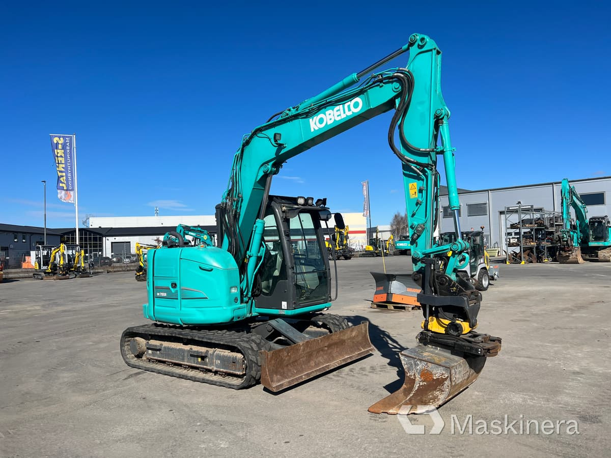 Grävmaskin Kobelco SK75SR-3E - حفار زاحف: صورة 3 Grävmaskin Kobelco SK75SR-3E - حفار زاحف: صورة 3