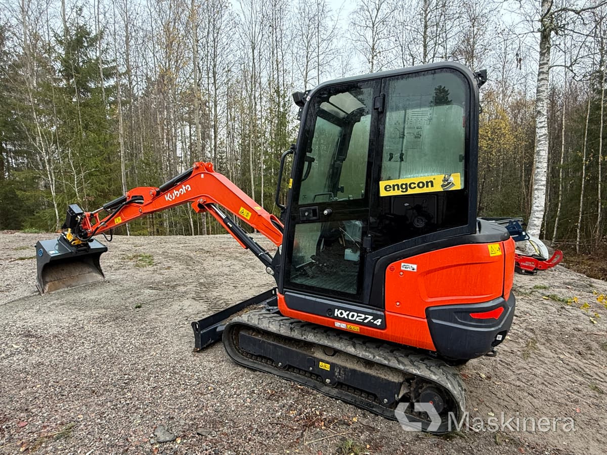 Grävmaskin Kubota KX027-4 med flera redskap - حفار زاحف: صورة 3 Grävmaskin Kubota KX027-4 med flera redskap - حفار زاحف: صورة 3