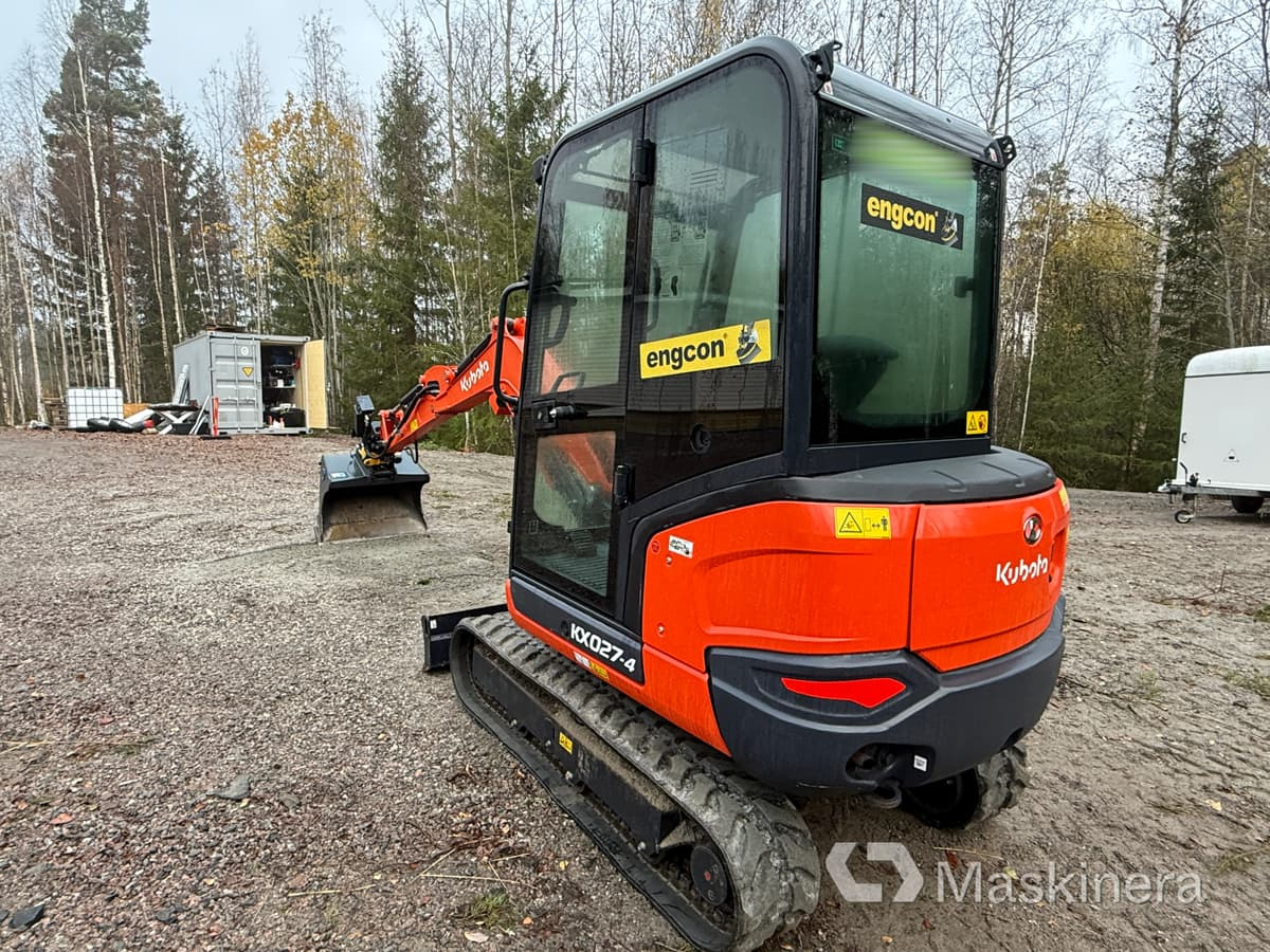 Grävmaskin Kubota KX027-4 med flera redskap - حفار زاحف: صورة 4 Grävmaskin Kubota KX027-4 med flera redskap - حفار زاحف: صورة 4