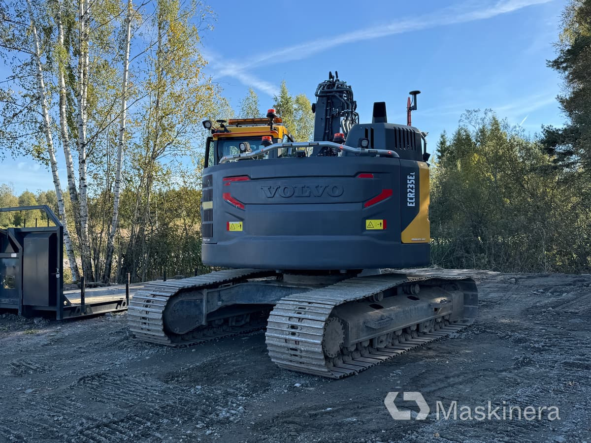 Grävmaskin Volvo ECR235EL - حفار زاحف: صورة 3 Grävmaskin Volvo ECR235EL - حفار زاحف: صورة 3