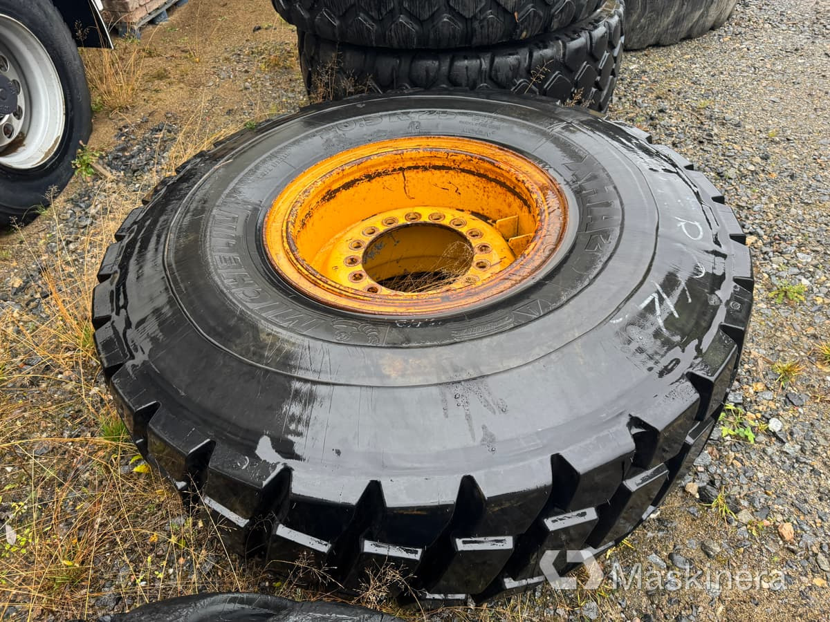 Hjul Michelin 20.5R25 Regummerat - عجلات - آلات الإنشاء: صورة 2 Hjul Michelin 20.5R25 Regummerat - عجلات - آلات الإنشاء: صورة 2