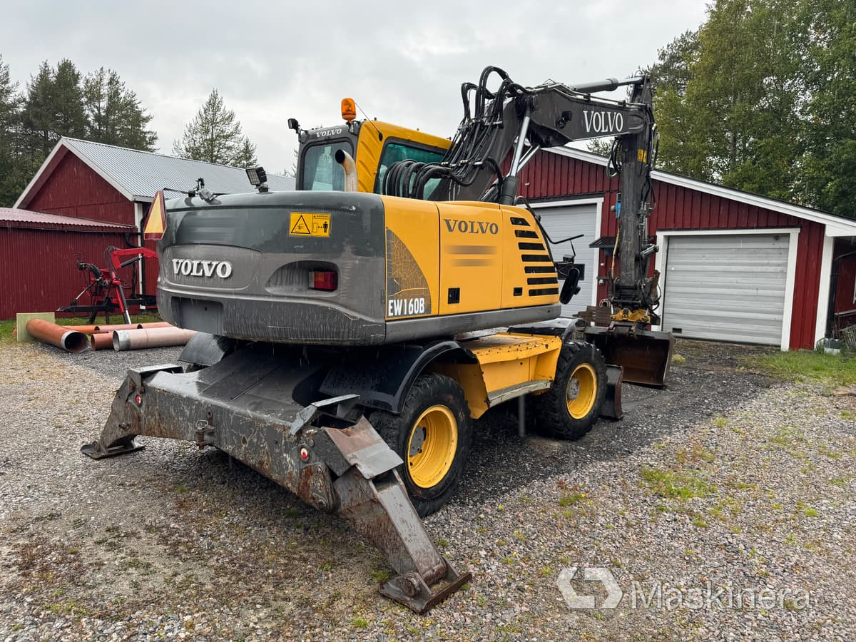 Hjulgrävare Volvo EW160B med tillbehör - حفار زاحف: صورة 5 Hjulgrävare Volvo EW160B med tillbehör - حفار زاحف: صورة 5