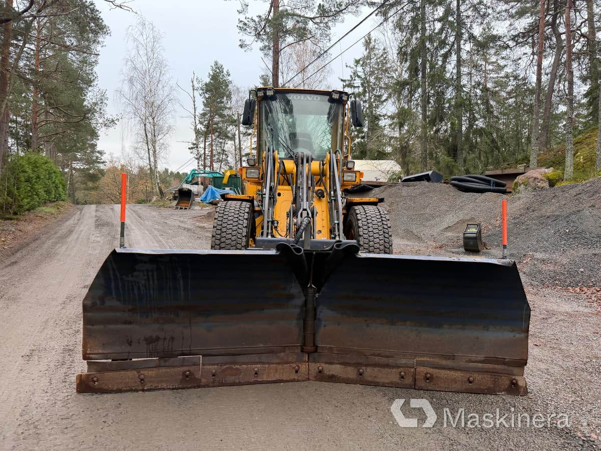 Hjullastare Volvo L50E med tillbehör - اللودر بعجل: صورة 2 Hjullastare Volvo L50E med tillbehör - اللودر بعجل: صورة 2