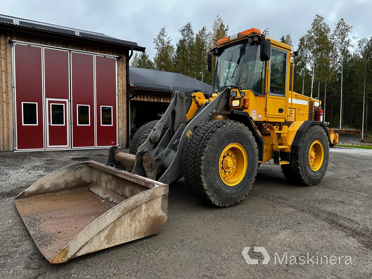 Hjullastare Volvo L70D - اللودر بعجل: صورة 1 Hjullastare Volvo L70D - اللودر بعجل: صورة 1