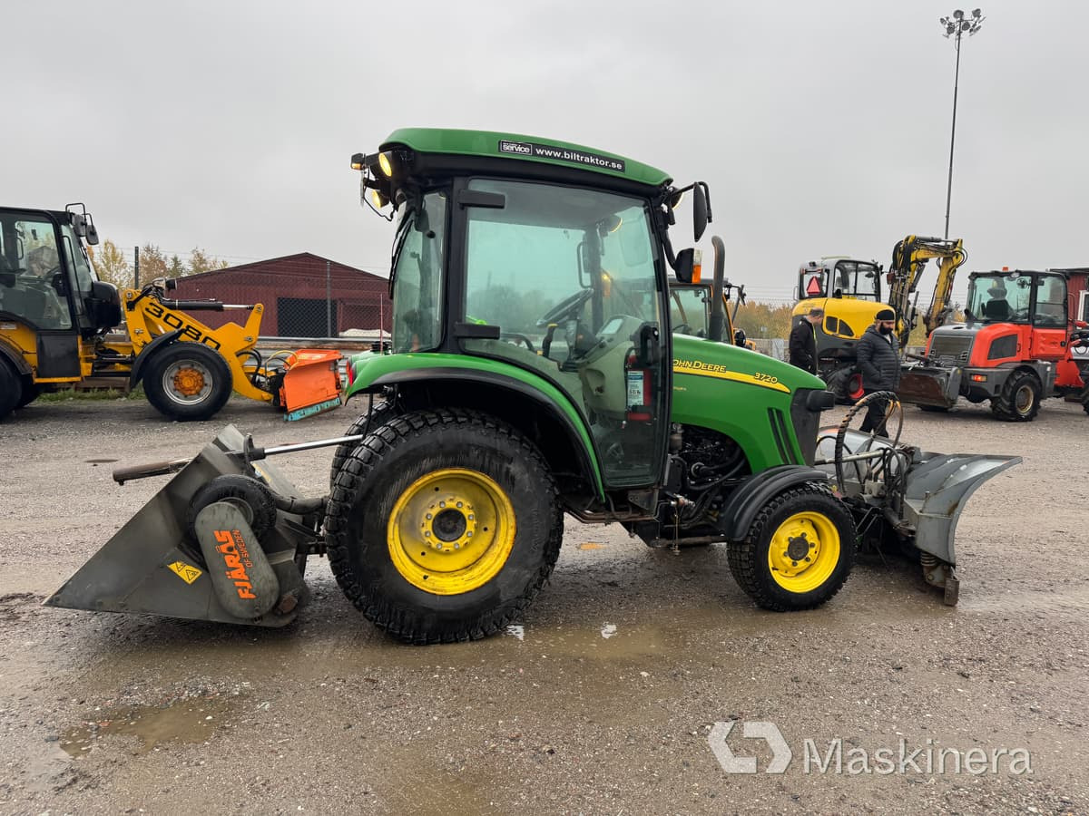 Kompakttraktor John Deere 3720 - آلات أخرى: صورة 4 Kompakttraktor John Deere 3720 - آلات أخرى: صورة 4