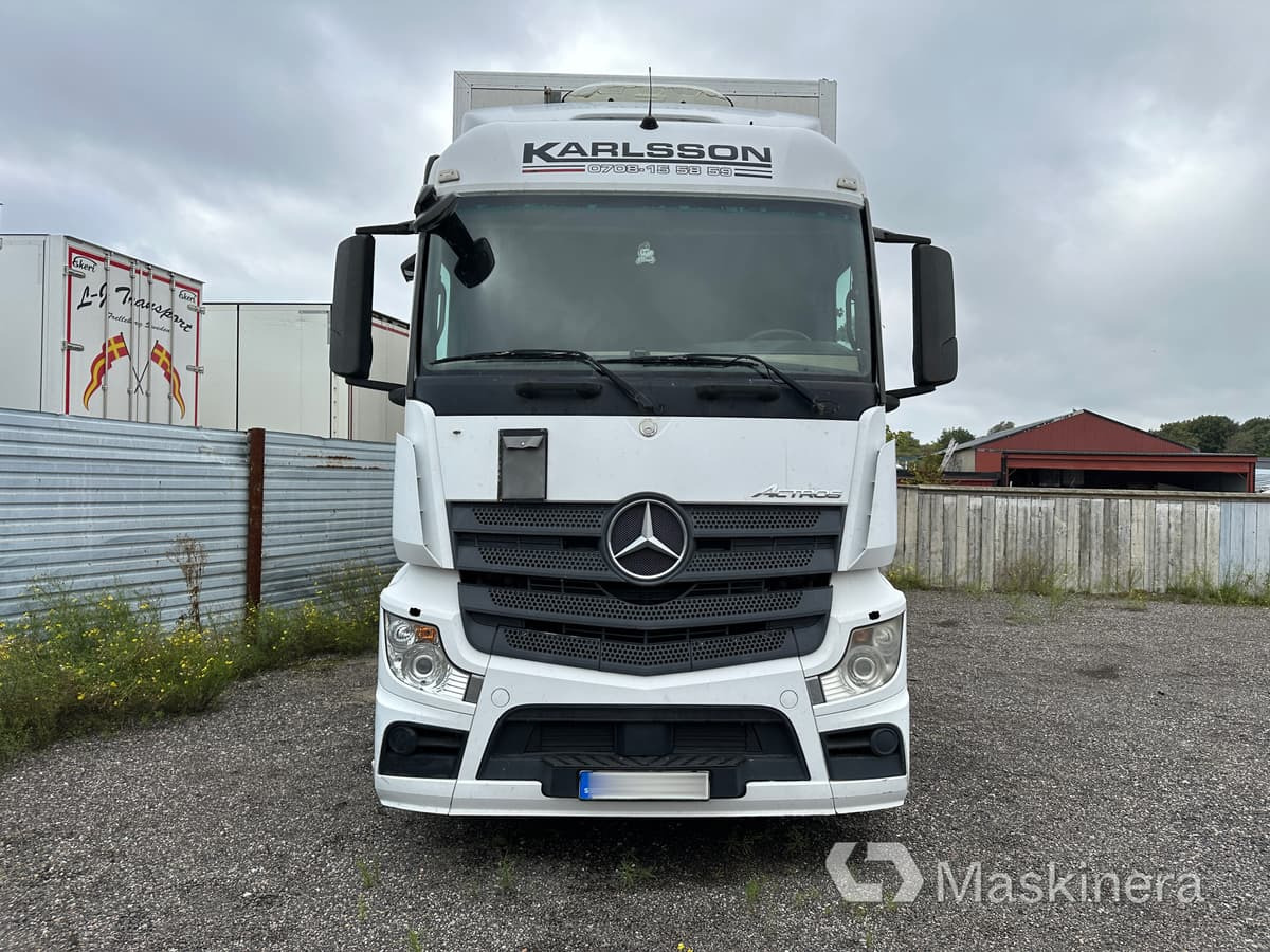 Lastbil Mercedes-Benz Actros - شاحنة صندوقية: صورة 2 Lastbil Mercedes-Benz Actros - شاحنة صندوقية: صورة 2