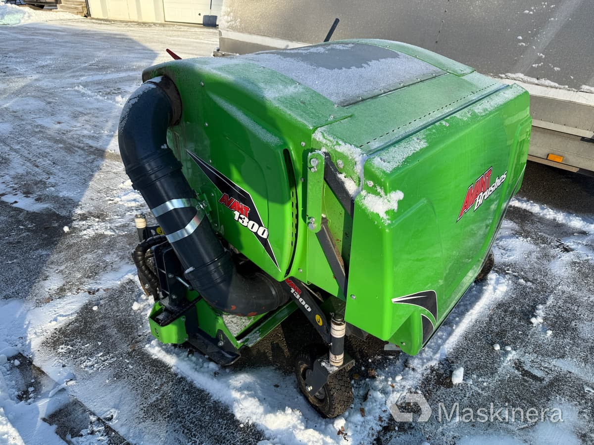 Lövsug 1300mm Avantfäste - معدات البستنة: صورة 3 Lövsug 1300mm Avantfäste - معدات البستنة: صورة 3