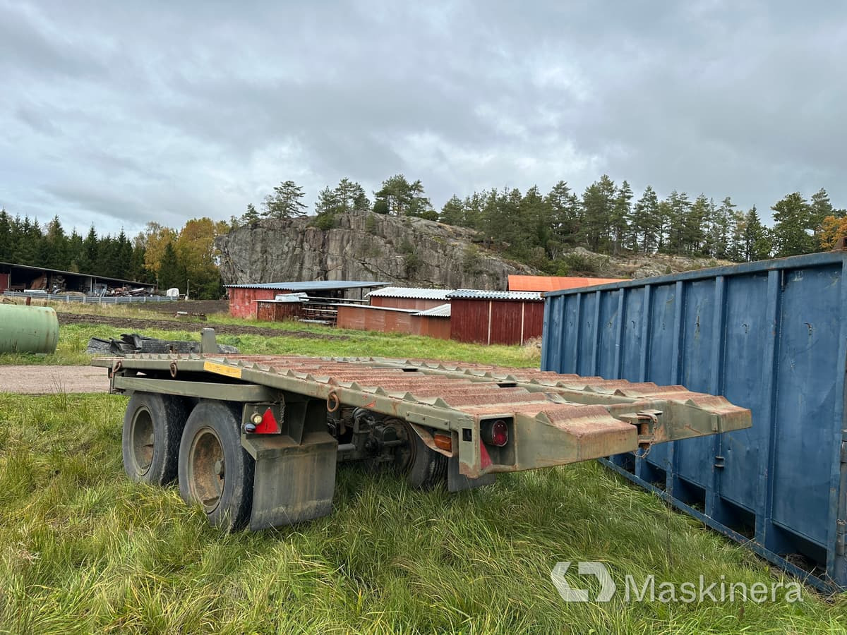 Maskintransport Vippkärra Kalmar TTPK 127/78 - مقطورة لنقل المعدات: صورة 5 Maskintransport Vippkärra Kalmar TTPK 127/78 - مقطورة لنقل المعدات: صورة 5