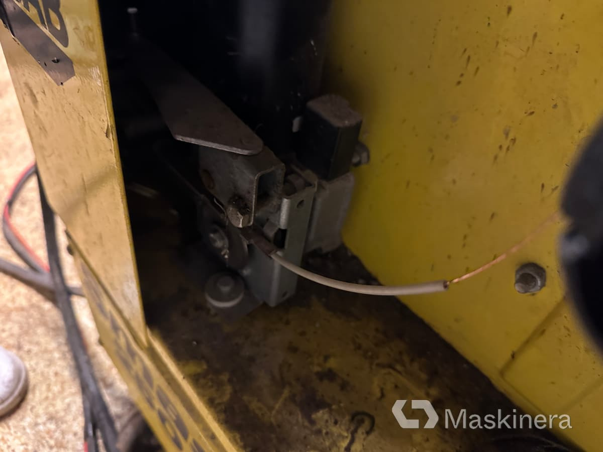 Migsvets ESAB Smashweld 250 med svetsbord - معدات اللحام: صورة 5 Migsvets ESAB Smashweld 250 med svetsbord - معدات اللحام: صورة 5