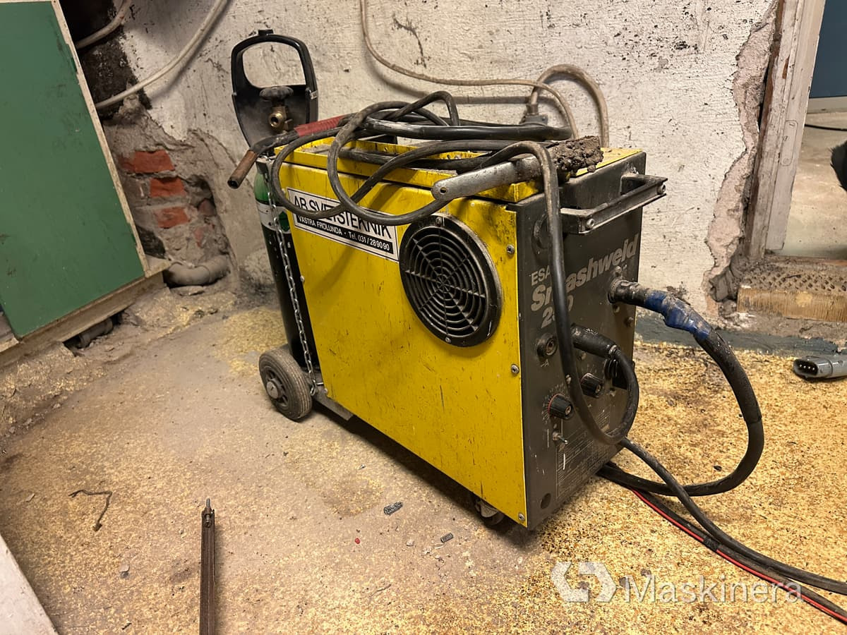 Migsvets ESAB Smashweld 250 med svetsbord - معدات اللحام: صورة 2 Migsvets ESAB Smashweld 250 med svetsbord - معدات اللحام: صورة 2