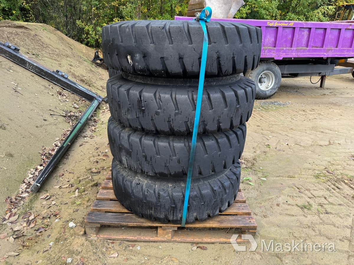 Nokian Armor Guard Kompletta hjul till hjulgrävare - إطارات - آلات الإنشاء: صورة 5 Nokian Armor Guard Kompletta hjul till hjulgrävare - إطارات - آلات الإنشاء: صورة 5